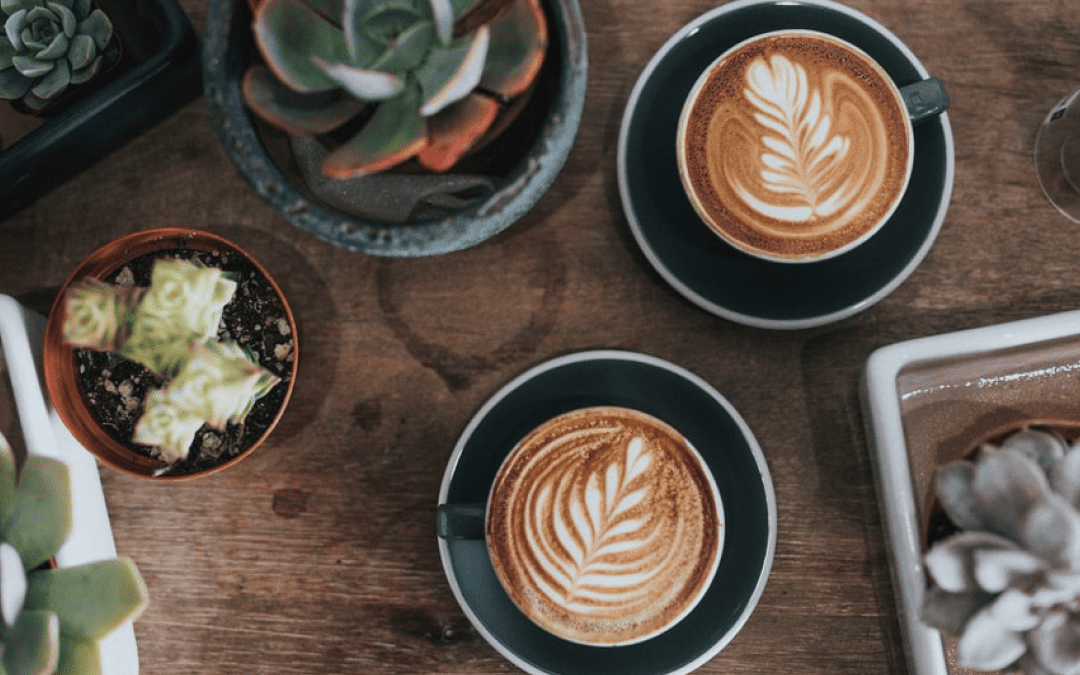 OS BENEFÍCIOS E OS RISCOS DA CAFEÍNA